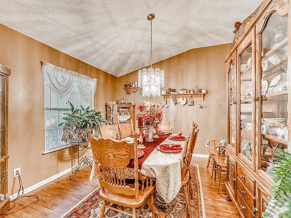5th image of 2502 Glenfield Dr