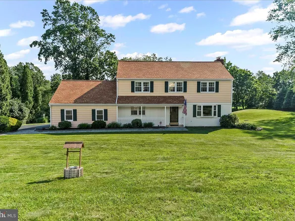 16 Judith Ln, Thornton, PA 19373