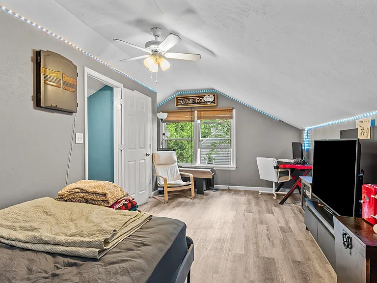435 Currituck Dr — Photo 41