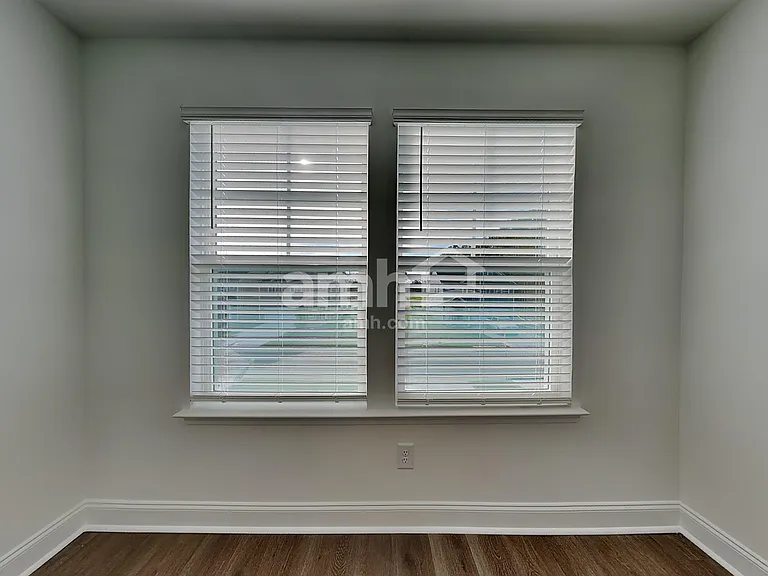 416 Armstrong Curv — Photo 19