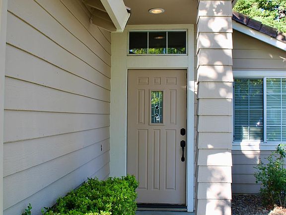 5th image of 8941 Mandalay Way