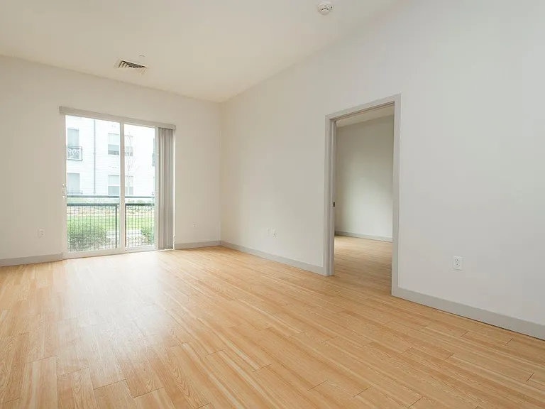 West Square Apartments — Photo 239