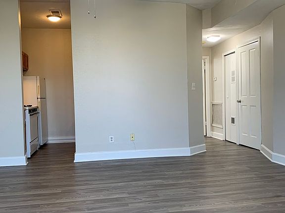 5th image of 9-23 E 34th St #23C