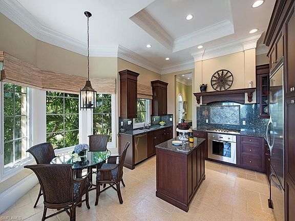 5th image of 2312 Berwick Ct Unit 202
