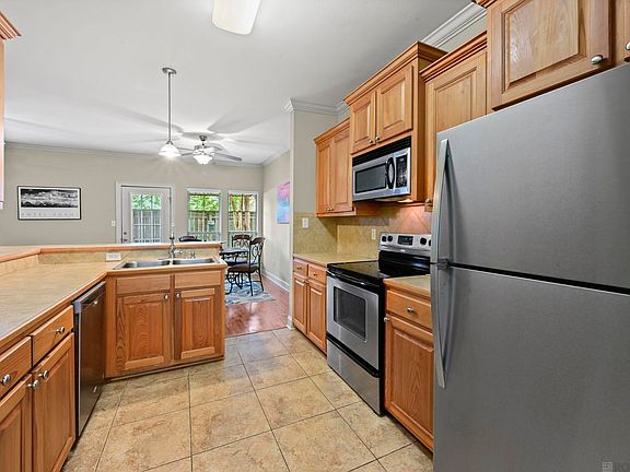 5th image of 20210 De Chene Dr