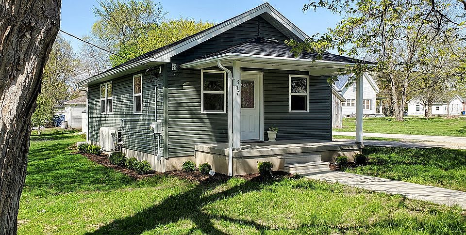 1st image of 317 W Gale St