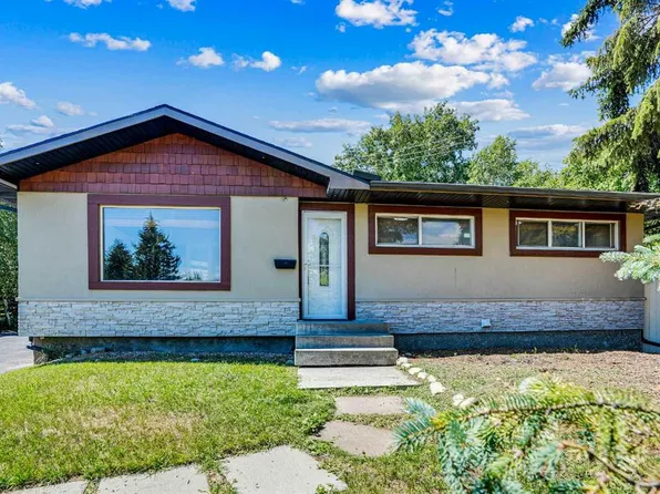 52 NE Harrow Cres SW, Calgary, AB T2V 3B1