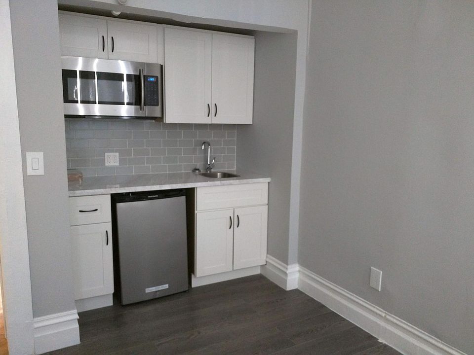 1st image of 3143 16th St #1