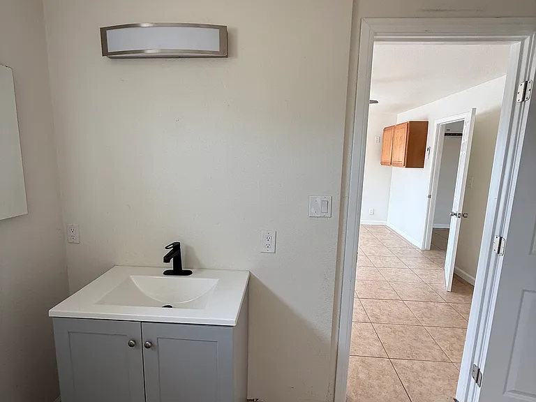 3890 Everett Rd — Photo 12