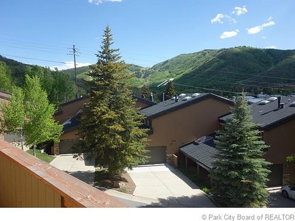 2nd image of 715 Saddle View Way #9