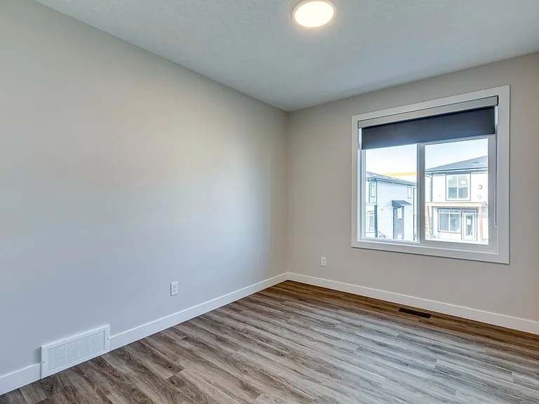 4613 Seton Dr SE — Photo 6