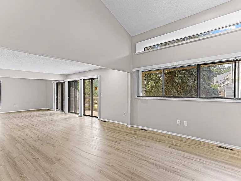 5317 Fairway Ln — Photo 8