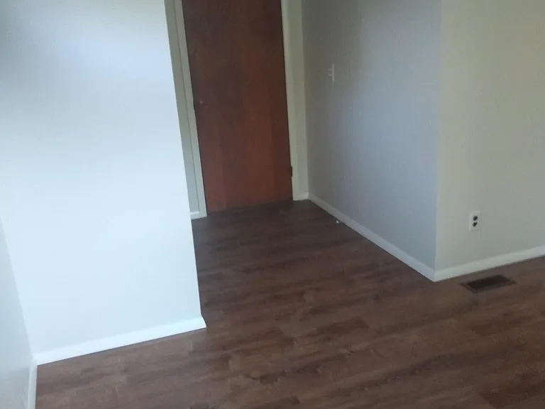 18561 Cook Ave — Photo 12
