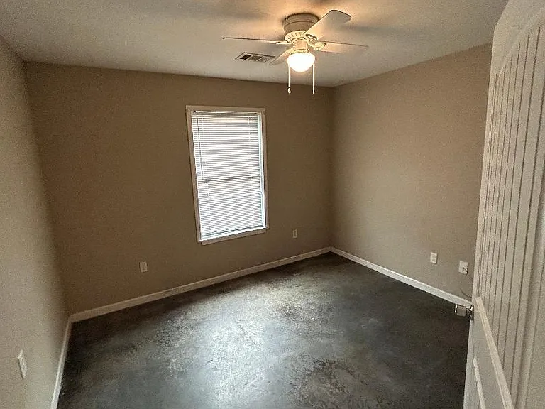 106 W Forrest St #B — Photo 10