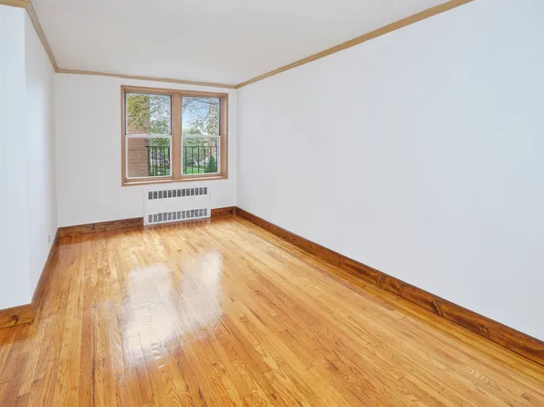 3420 Avenue H image 3 of 9