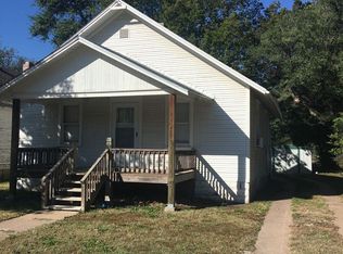 1009 N High St, Newton, KS 67114