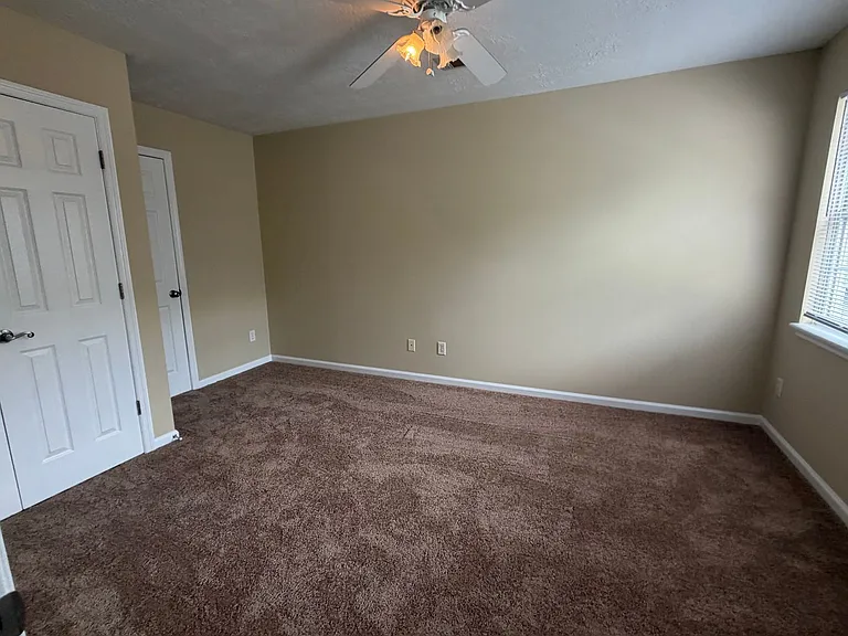 303 Hazelnut Dr — Photo 10