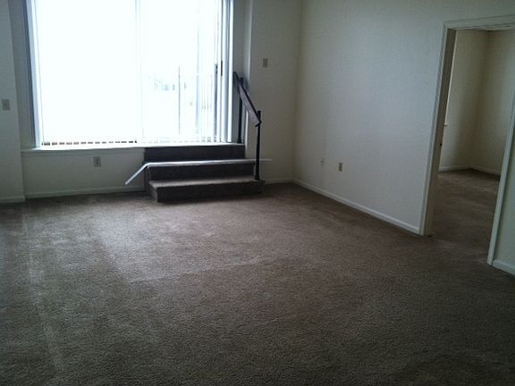 2nd image of 497-499 Silver St #497-110