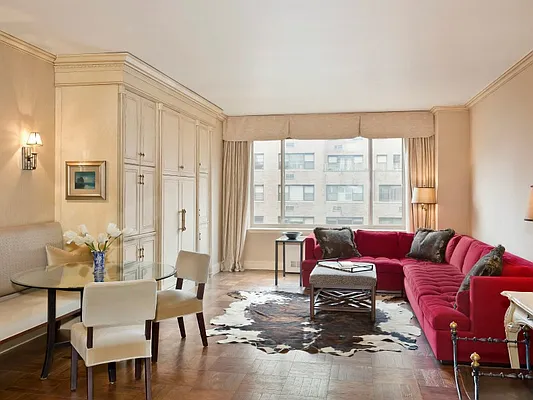 Sold by Sotheby's International Realty | media 1