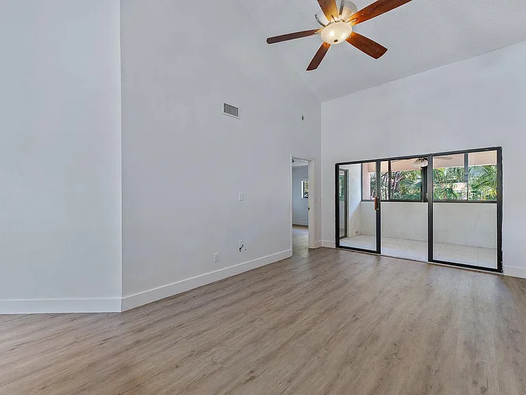 204 Sea Oats Dr #G — Photo 16