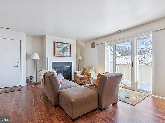 3rd image of 1712 Morris Ct