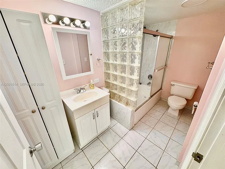 17011 N Bay Rd #117 — Photo 17