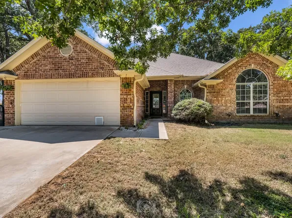 116 Deep Wood Ln, Weatherford, TX 76088