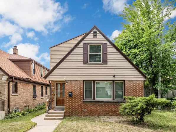4631 W Keefe AVENUE, Milwaukee, WI 53216