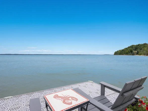 1575 S Knorr Dr, Suttons Bay, MI 49682