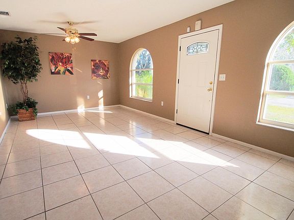 Dining room to family room