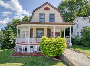 936 Cooke St, Waterbury, CT 06704