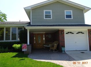 9211 Burbank Rd, Philadelphia, PA 19115