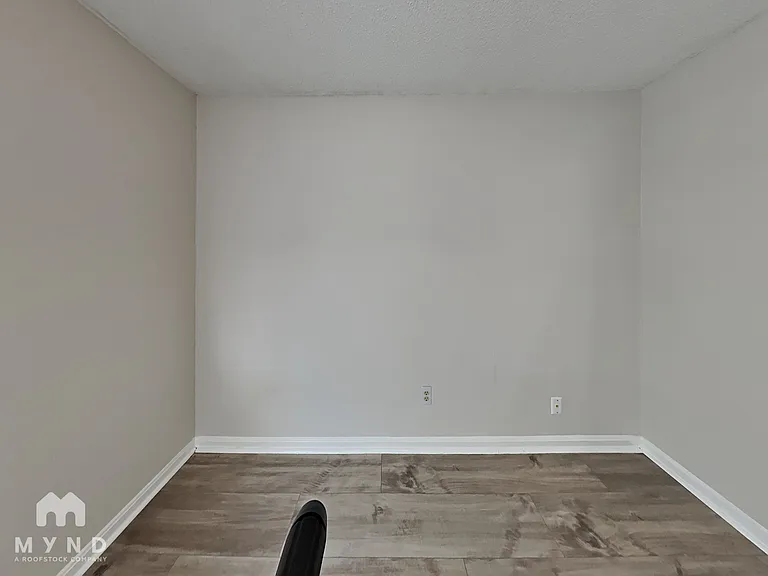 151 Wilson St — Photo 16