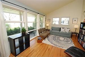 4th image of 1450 Argyle Cres