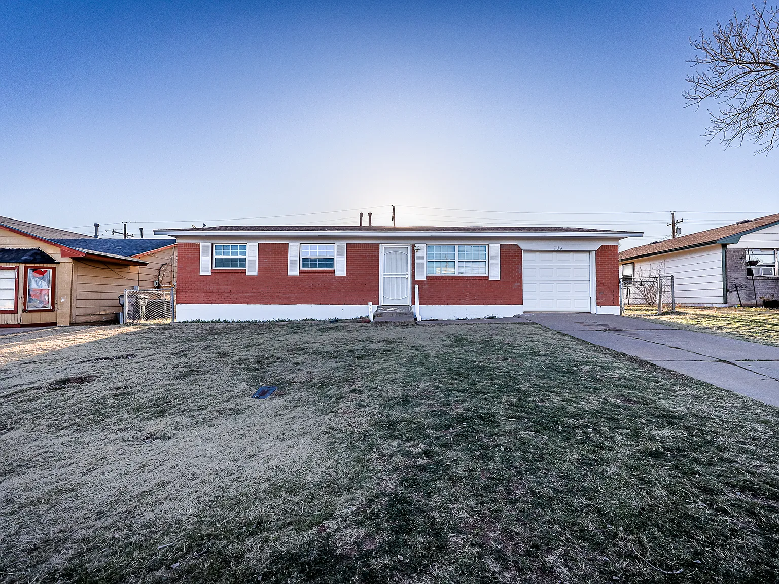 3 bed, 995 sqft, $1,095 — Photo 2