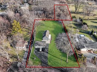 6N221 Virginia Rd, Roselle, IL 60172