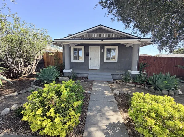 254 N 9th Ave, Upland, CA 91786