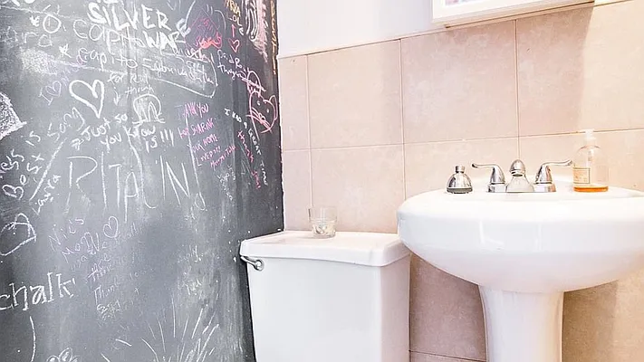 Rented by Nooklyn NYC LLC | media 41