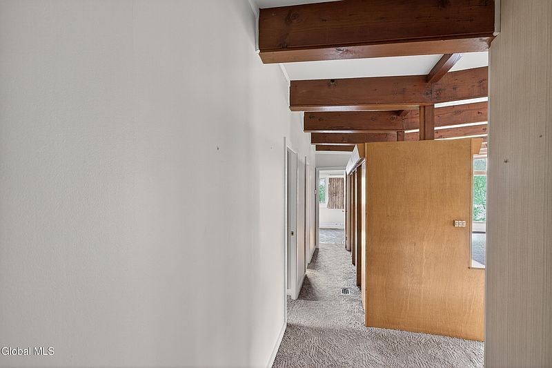 3rd image of 323 Oakridge Drive