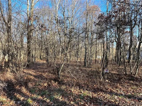 261 Sawmill Ln, Jim Thorpe, PA 18229