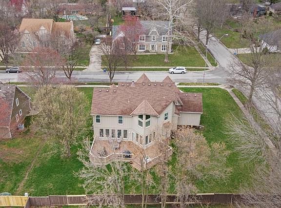 3rd image of 501 W 115th St