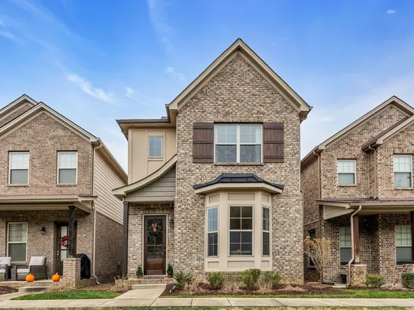 208 Cedar Place Row, Nashville, TN 37221