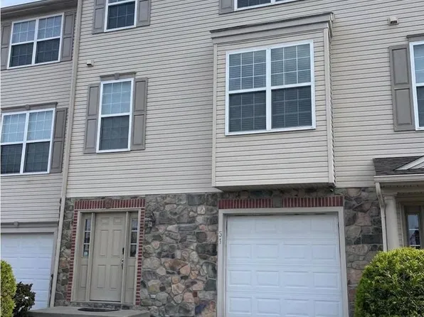 51 Indiana Cir, Lemoyne, PA 17043
