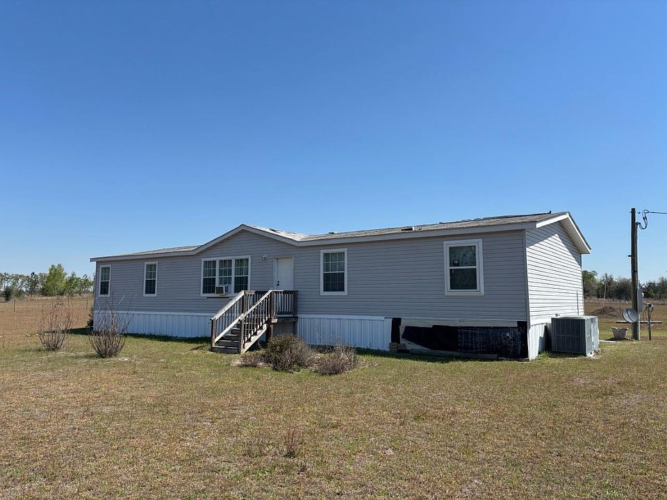 1st image of 2009 NE Rutherford Rd