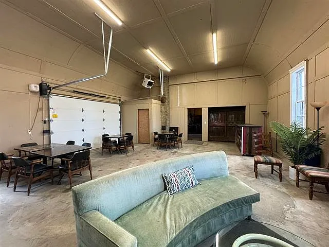 170 E Main St — Photo 27