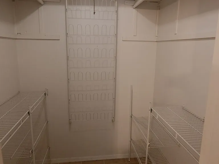 10345 Biscaine St — Photo 21