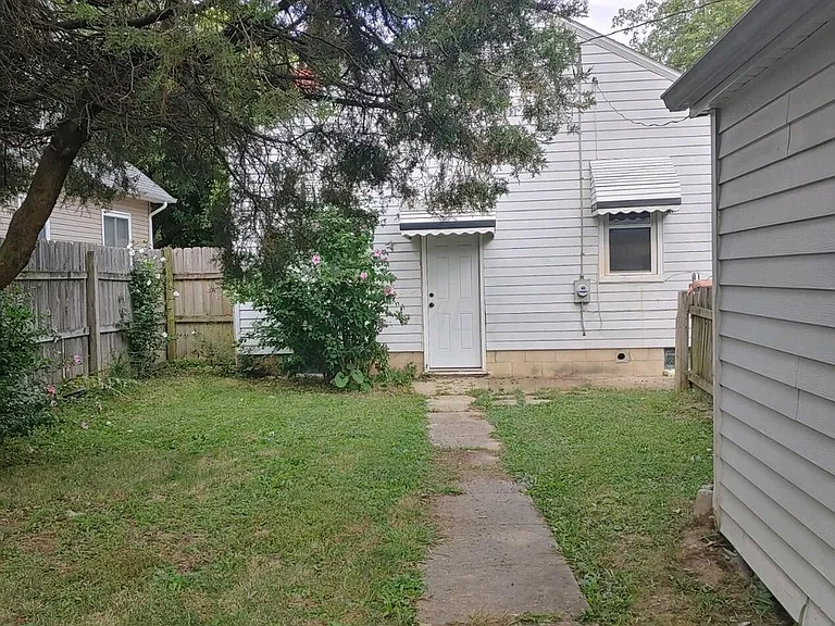 199 N Haldy Ave — Photo 7