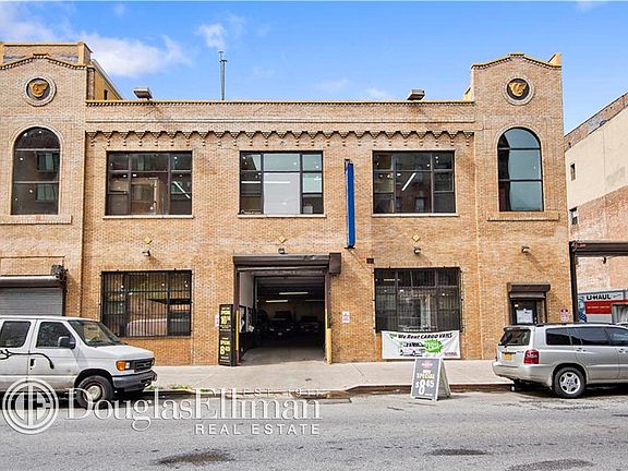 3rd image of 220 E 117th St