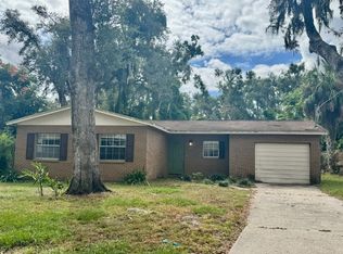 301 Hickory Ln, Seffner, FL 33584