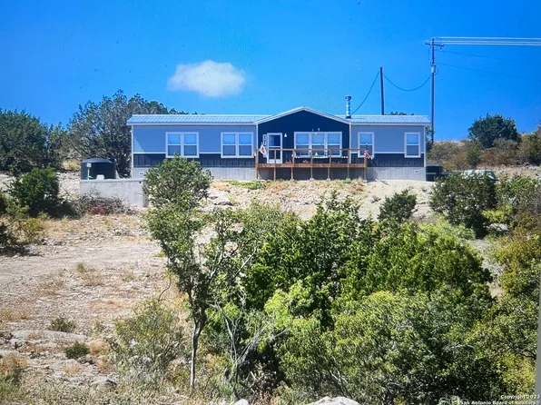 7687 COUNTY ROAD 450, Rocksprings, TX 78880